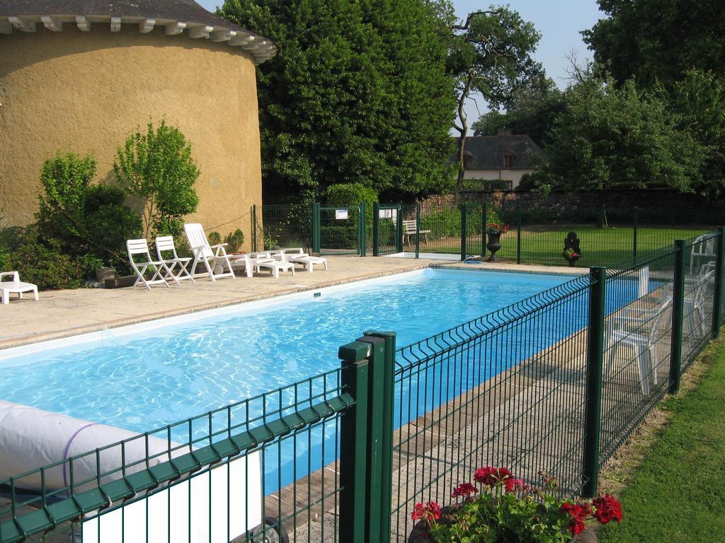 Chateau Du Golf De La Freslonniere Le Rheu Exterior photo